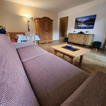 Fewo Tatzelwurm A5 , Bergblick, Schwimmbad, Sauna, Smart Tv55, Aussergewohnlich Apartment Oberaudorf