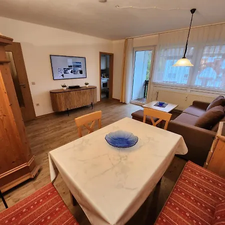Fewo Tatzelwurm A5 , Bergblick, Schwimmbad, Sauna, Smart Tv55, Aussergewohnlich Apartment *