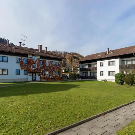 Fewo Tatzelwurm A5 , Bergblick, Schwimmbad, Sauna, Smart Tv55, Aussergewohnlich Apartment
